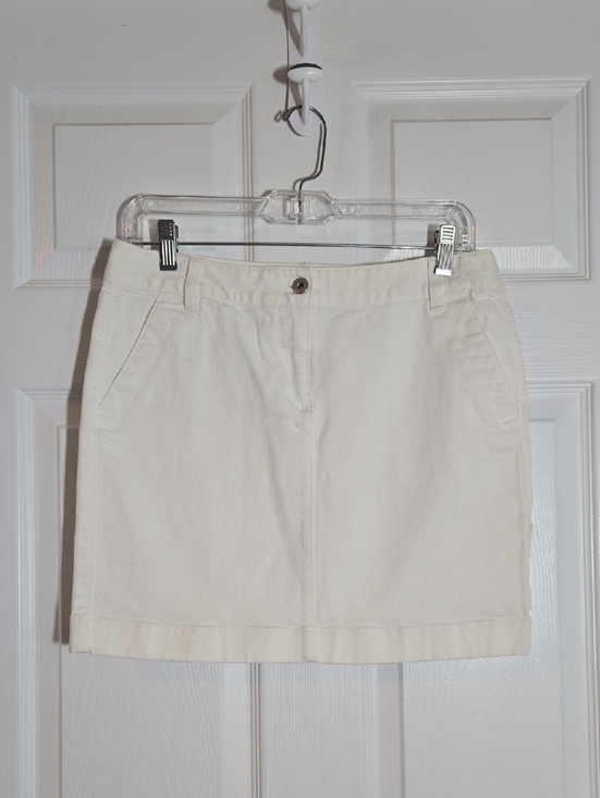 LOFT Dresses & Skirts - LOFT Off White Mini Skirt Front Pockets Size 4 Petite